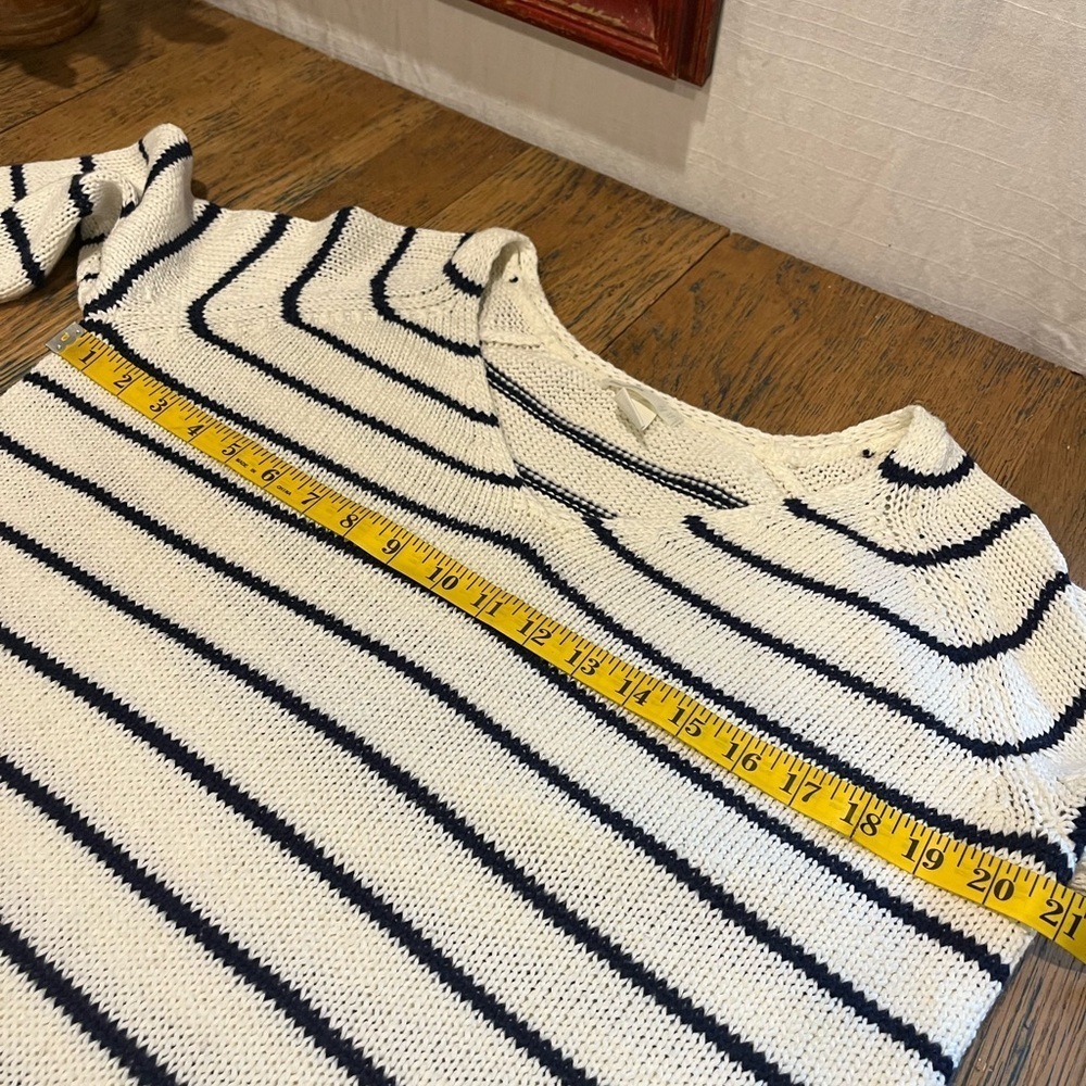 H&M STRIPED SWEATER – SIZE M - Picture 4 of 10